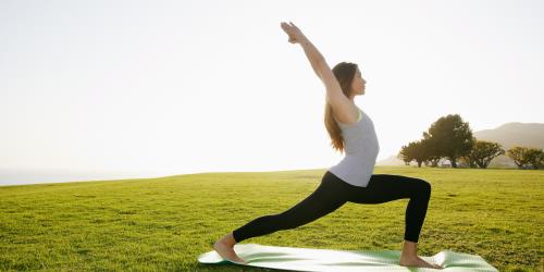 Luyện tập yoga rất tốt cho đôi chân của bạn